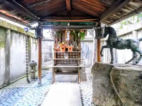 物部神社の本殿・本堂