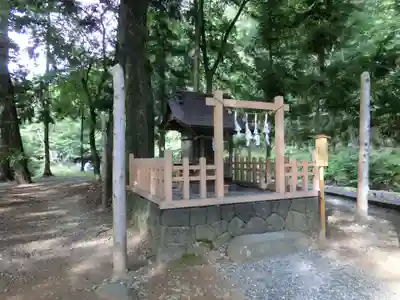 諏訪大社下社春宮の末社・摂社