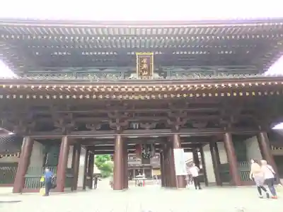 川崎大師（平間寺）の山門・神門