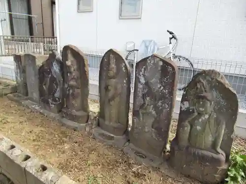 中里薬師堂の仏像