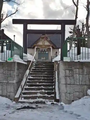 三里塚神社の鳥居