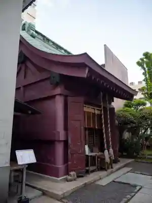 笠間稲荷神社 東京別社の{uncategorized: "未分類", other: "その他", undefined: "問題あり", building: "その他建物", grave: "お墓", sacred_gate: "鳥居", guardian: "狛犬", statue: "像", buddha: "仏像", history: "歴史", nature: "自然", garden: "庭園", animal: "動物", pagoda: "塔", temizu: "手水舎", mountain_gate: "山門・神門", sanctuary: "本殿・本堂", subordinate: "末社・摂社", art: "芸術", scenery: "景色", jizo: "地蔵", ema: "絵馬", goshuin: "御朱印", omikuji: "おみくじ", items: "授与品その他", amulet: "お守り", goshuincho: "御朱印帳", eats: "食事", festival: "お祭り", votive_dance: "神楽", shichigosan: "七五三参", wedding: "結婚式", experience: "体験その他", initially: "初詣", around: "周辺", anti_infection: "感染症対策"}