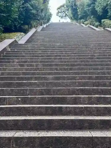 明治天皇伏見桃山陵の{uncategorized: "未分類", other: "その他", undefined: "問題あり", building: "その他建物", grave: "お墓", sacred_gate: "鳥居", guardian: "狛犬", statue: "像", buddha: "仏像", history: "歴史", nature: "自然", garden: "庭園", animal: "動物", pagoda: "塔", temizu: "手水舎", mountain_gate: "山門・神門", sanctuary: "本殿・本堂", subordinate: "末社・摂社", art: "芸術", scenery: "景色", jizo: "地蔵", ema: "絵馬", goshuin: "御朱印", omikuji: "おみくじ", items: "授与品その他", amulet: "お守り", goshuincho: "御朱印帳", eats: "食事", festival: "お祭り", votive_dance: "神楽", shichigosan: "七五三参", wedding: "結婚式", experience: "体験その他", initially: "初詣", around: "周辺", anti_infection: "感染症対策"}