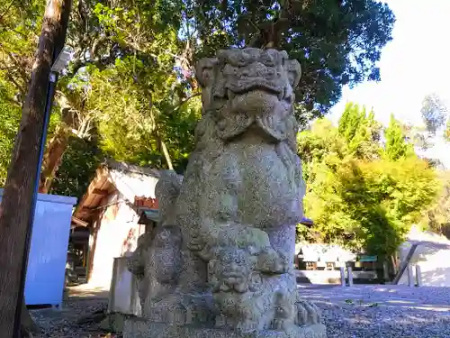 熊野神社（乙方熊野神社）の狛犬