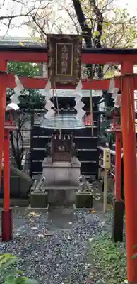 三田春日神社の末社・摂社
