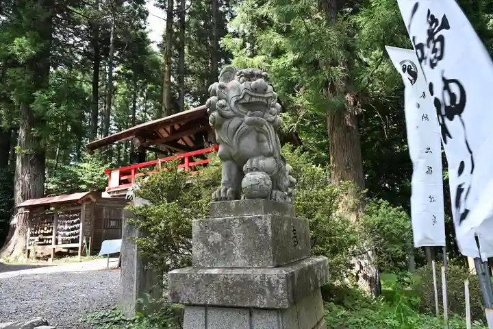坪沼八幡神社の狛犬