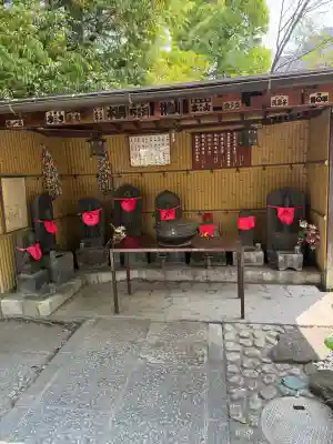 亀戸浅間神社の{uncategorized: "未分類", other: "その他", undefined: "問題あり", building: "その他建物", grave: "お墓", sacred_gate: "鳥居", guardian: "狛犬", statue: "像", buddha: "仏像", history: "歴史", nature: "自然", garden: "庭園", animal: "動物", pagoda: "塔", temizu: "手水舎", mountain_gate: "山門・神門", sanctuary: "本殿・本堂", subordinate: "末社・摂社", art: "芸術", scenery: "景色", jizo: "地蔵", ema: "絵馬", goshuin: "御朱印", omikuji: "おみくじ", items: "授与品その他", amulet: "お守り", goshuincho: "御朱印帳", eats: "食事", festival: "お祭り", votive_dance: "神楽", shichigosan: "七五三参", wedding: "結婚式", experience: "体験その他", initially: "初詣", around: "周辺", anti_infection: "感染症対策"}