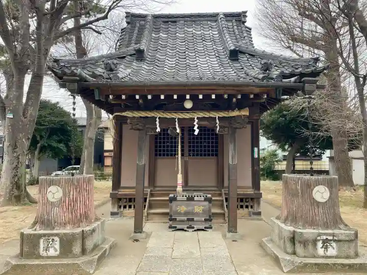 上小岩天祖神社の{uncategorized: "未分類", other: "その他", undefined: "問題あり", building: "その他建物", grave: "お墓", sacred_gate: "鳥居", guardian: "狛犬", statue: "像", buddha: "仏像", history: "歴史", nature: "自然", garden: "庭園", animal: "動物", pagoda: "塔", temizu: "手水舎", mountain_gate: "山門・神門", sanctuary: "本殿・本堂", subordinate: "末社・摂社", art: "芸術", scenery: "景色", jizo: "地蔵", ema: "絵馬", goshuin: "御朱印", omikuji: "おみくじ", items: "授与品その他", amulet: "お守り", goshuincho: "御朱印帳", eats: "食事", festival: "お祭り", votive_dance: "神楽", shichigosan: "七五三参", wedding: "結婚式", experience: "体験その他", initially: "初詣", around: "周辺", anti_infection: "感染症対策"}