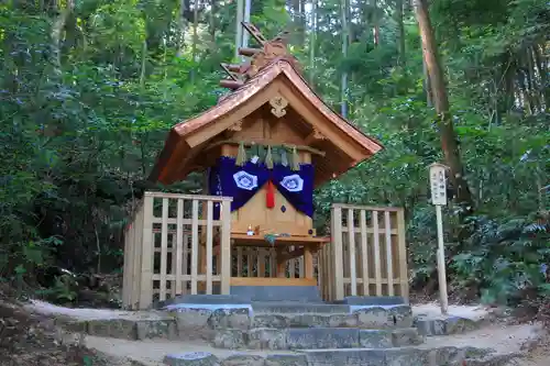 八重垣神社の末社