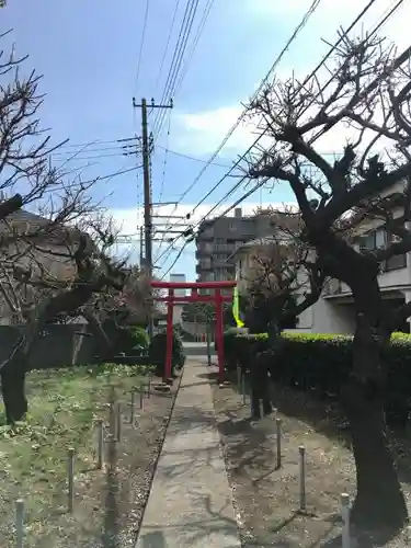 内出稲荷の建物その他