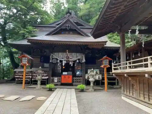 新倉富士浅間神社の本殿