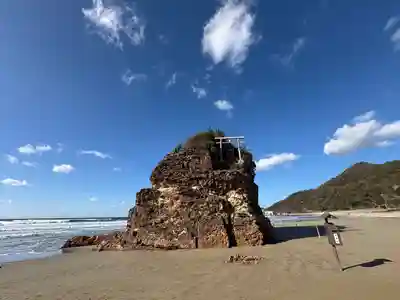 稲佐の浜 弁天島(島根県)