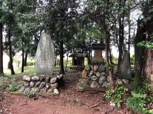 出雲乃伊波比神社の末社