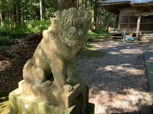 八幡神社の狛犬