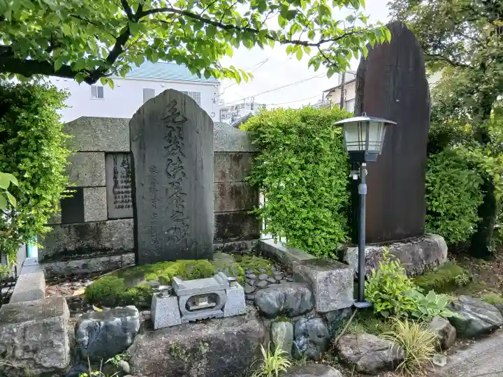 安国院の{uncategorized: "未分類", other: "その他", undefined: "問題あり", building: "その他建物", grave: "お墓", sacred_gate: "鳥居", guardian: "狛犬", statue: "像", buddha: "仏像", history: "歴史", nature: "自然", garden: "庭園", animal: "動物", pagoda: "塔", temizu: "手水舎", mountain_gate: "山門・神門", sanctuary: "本殿・本堂", subordinate: "末社・摂社", art: "芸術", scenery: "景色", jizo: "地蔵", ema: "絵馬", goshuin: "御朱印", omikuji: "おみくじ", items: "授与品その他", amulet: "お守り", goshuincho: "御朱印帳", eats: "食事", festival: "お祭り", votive_dance: "神楽", shichigosan: "七五三参", wedding: "結婚式", experience: "体験その他", initially: "初詣", around: "周辺", anti_infection: "感染症対策"}