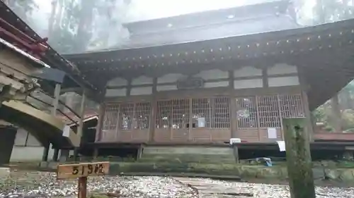 氷室神社の本殿・本堂
