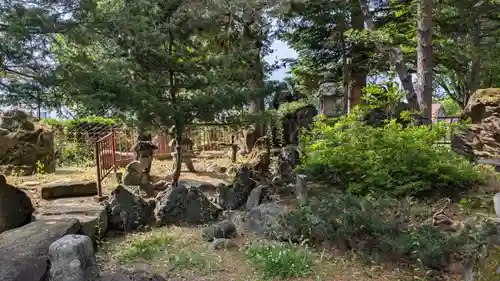 山部神社の庭園