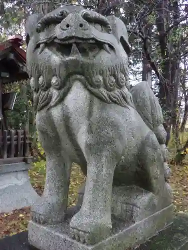 雨龍神社の狛犬
