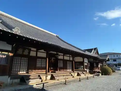 方広寺の{uncategorized: "未分類", other: "その他", undefined: "問題あり", building: "その他建物", grave: "お墓", sacred_gate: "鳥居", guardian: "狛犬", statue: "像", buddha: "仏像", history: "歴史", nature: "自然", garden: "庭園", animal: "動物", pagoda: "塔", temizu: "手水舎", mountain_gate: "山門・神門", sanctuary: "本殿・本堂", subordinate: "末社・摂社", art: "芸術", scenery: "景色", jizo: "地蔵", ema: "絵馬", goshuin: "御朱印", omikuji: "おみくじ", items: "授与品その他", amulet: "お守り", goshuincho: "御朱印帳", eats: "食事", festival: "お祭り", votive_dance: "神楽", shichigosan: "七五三参", wedding: "結婚式", experience: "体験その他", initially: "初詣", around: "周辺", anti_infection: "感染症対策"}