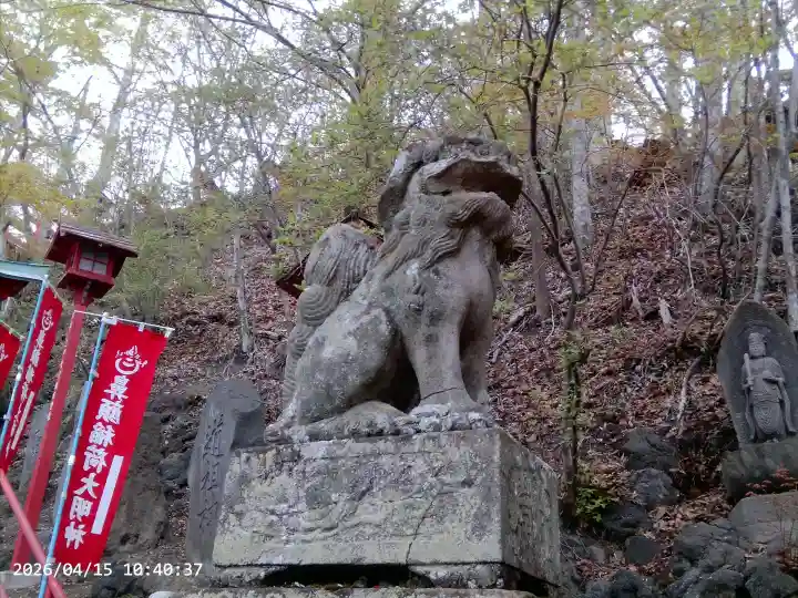 鼻顔稲荷神社の{uncategorized: "未分類", other: "その他", undefined: "問題あり", building: "その他建物", grave: "お墓", sacred_gate: "鳥居", guardian: "狛犬", statue: "像", buddha: "仏像", history: "歴史", nature: "自然", garden: "庭園", animal: "動物", pagoda: "塔", temizu: "手水舎", mountain_gate: "山門・神門", sanctuary: "本殿・本堂", subordinate: "末社・摂社", art: "芸術", scenery: "景色", jizo: "地蔵", ema: "絵馬", goshuin: "御朱印", omikuji: "おみくじ", items: "授与品その他", amulet: "お守り", goshuincho: "御朱印帳", eats: "食事", festival: "お祭り", votive_dance: "神楽", shichigosan: "七五三参", wedding: "結婚式", experience: "体験その他", initially: "初詣", around: "周辺", anti_infection: "感染症対策"}