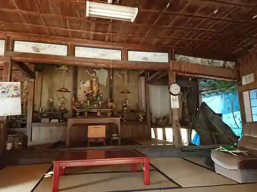 渡通津教会の本殿・本堂