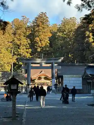 小國神社の{uncategorized: "未分類", other: "その他", undefined: "問題あり", building: "その他建物", grave: "お墓", sacred_gate: "鳥居", guardian: "狛犬", statue: "像", buddha: "仏像", history: "歴史", nature: "自然", garden: "庭園", animal: "動物", pagoda: "塔", temizu: "手水舎", mountain_gate: "山門・神門", sanctuary: "本殿・本堂", subordinate: "末社・摂社", art: "芸術", scenery: "景色", jizo: "地蔵", ema: "絵馬", goshuin: "御朱印", omikuji: "おみくじ", items: "授与品その他", amulet: "お守り", goshuincho: "御朱印帳", eats: "食事", festival: "お祭り", votive_dance: "神楽", shichigosan: "七五三参", wedding: "結婚式", experience: "体験その他", initially: "初詣", around: "周辺", anti_infection: "感染症対策"}