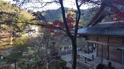 法華寺の本殿・本堂