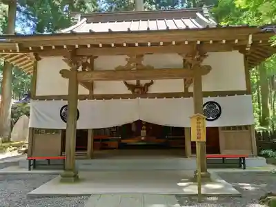 御岩神社の本殿・本堂
