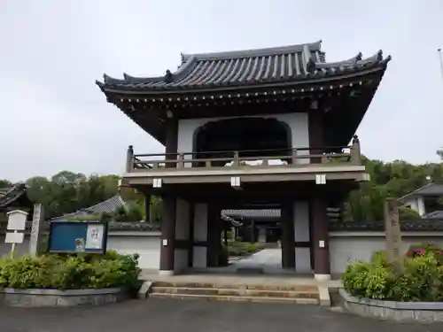 長寿寺の山門・神門