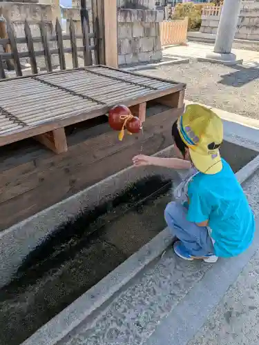 豊国神社の{uncategorized: "未分類", other: "その他", undefined: "問題あり", building: "その他建物", grave: "お墓", sacred_gate: "鳥居", guardian: "狛犬", statue: "像", buddha: "仏像", history: "歴史", nature: "自然", garden: "庭園", animal: "動物", pagoda: "塔", temizu: "手水舎", mountain_gate: "山門・神門", sanctuary: "本殿・本堂", subordinate: "末社・摂社", art: "芸術", scenery: "景色", jizo: "地蔵", ema: "絵馬", goshuin: "御朱印", omikuji: "おみくじ", items: "授与品その他", amulet: "お守り", goshuincho: "御朱印帳", eats: "食事", festival: "お祭り", votive_dance: "神楽", shichigosan: "七五三参", wedding: "結婚式", experience: "体験その他", initially: "初詣", around: "周辺", anti_infection: "感染症対策"}
