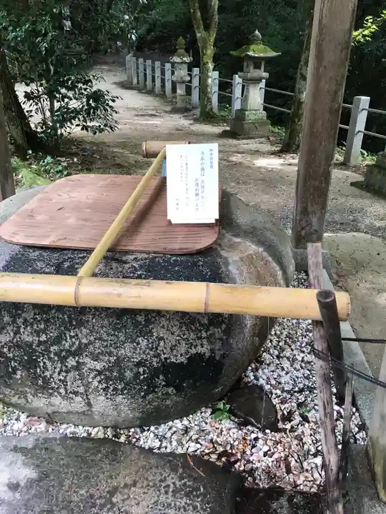 玉作湯神社の手水舎