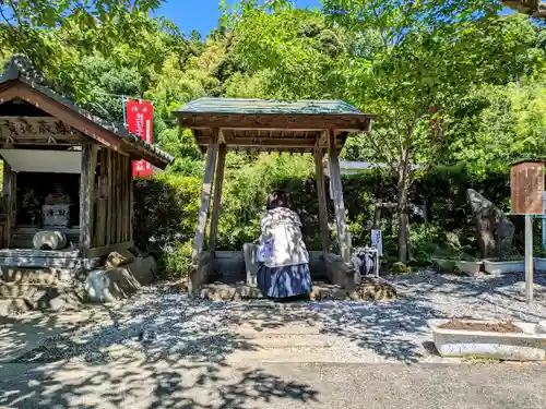 子安観音の手水舎