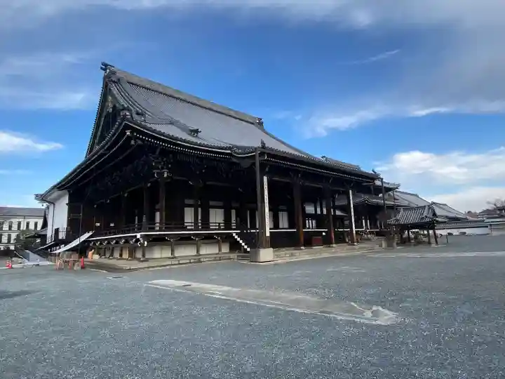 興正寺の本殿・本堂