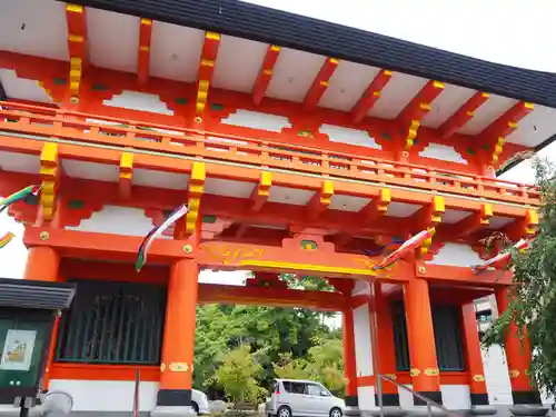 鴨江寺の山門