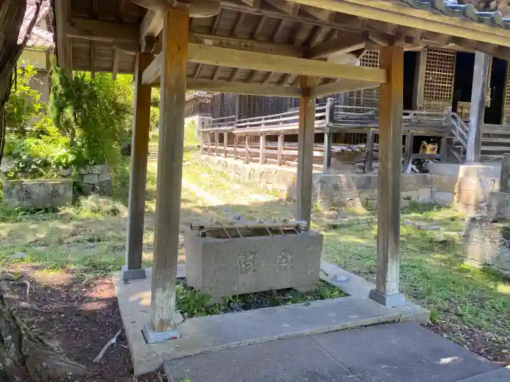 城上神社の{uncategorized: "未分類", other: "その他", undefined: "問題あり", building: "その他建物", grave: "お墓", sacred_gate: "鳥居", guardian: "狛犬", statue: "像", buddha: "仏像", history: "歴史", nature: "自然", garden: "庭園", animal: "動物", pagoda: "塔", temizu: "手水舎", mountain_gate: "山門・神門", sanctuary: "本殿・本堂", subordinate: "末社・摂社", art: "芸術", scenery: "景色", jizo: "地蔵", ema: "絵馬", goshuin: "御朱印", omikuji: "おみくじ", items: "授与品その他", amulet: "お守り", goshuincho: "御朱印帳", eats: "食事", festival: "お祭り", votive_dance: "神楽", shichigosan: "七五三参", wedding: "結婚式", experience: "体験その他", initially: "初詣", around: "周辺", anti_infection: "感染症対策"}
