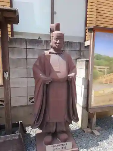 小石川大神宮の像