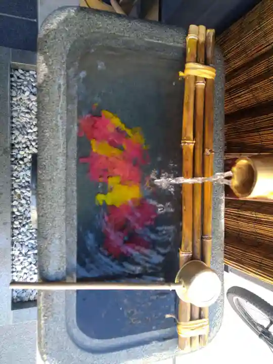 剣神社の手水舎