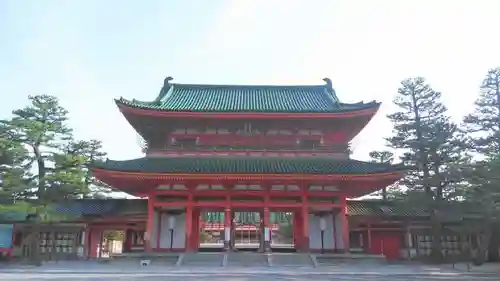 平安神宮の山門・神門