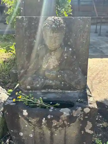 正讃寺の{uncategorized: "未分類", other: "その他", undefined: "問題あり", building: "その他建物", grave: "お墓", sacred_gate: "鳥居", guardian: "狛犬", statue: "像", buddha: "仏像", history: "歴史", nature: "自然", garden: "庭園", animal: "動物", pagoda: "塔", temizu: "手水舎", mountain_gate: "山門・神門", sanctuary: "本殿・本堂", subordinate: "末社・摂社", art: "芸術", scenery: "景色", jizo: "地蔵", ema: "絵馬", goshuin: "御朱印", omikuji: "おみくじ", items: "授与品その他", amulet: "お守り", goshuincho: "御朱印帳", eats: "食事", festival: "お祭り", votive_dance: "神楽", shichigosan: "七五三参", wedding: "結婚式", experience: "体験その他", initially: "初詣", around: "周辺", anti_infection: "感染症対策"}