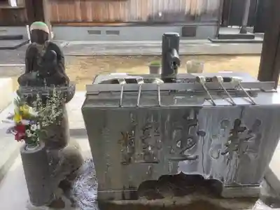 普門寺の手水舎