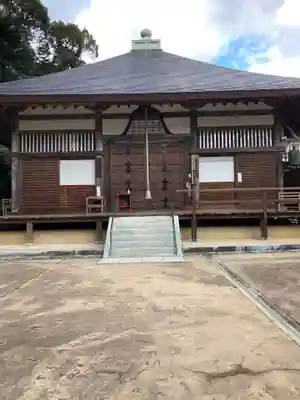 無動寺の本殿・本堂