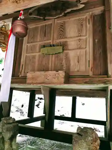 新山神社の本殿・本堂