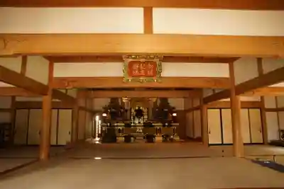 光明寺の本殿・本堂