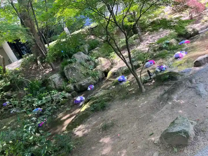 宝満宮竈門神社の{uncategorized: "未分類", other: "その他", undefined: "問題あり", building: "その他建物", grave: "お墓", sacred_gate: "鳥居", guardian: "狛犬", statue: "像", buddha: "仏像", history: "歴史", nature: "自然", garden: "庭園", animal: "動物", pagoda: "塔", temizu: "手水舎", mountain_gate: "山門・神門", sanctuary: "本殿・本堂", subordinate: "末社・摂社", art: "芸術", scenery: "景色", jizo: "地蔵", ema: "絵馬", goshuin: "御朱印", omikuji: "おみくじ", items: "授与品その他", amulet: "お守り", goshuincho: "御朱印帳", eats: "食事", festival: "お祭り", votive_dance: "神楽", shichigosan: "七五三参", wedding: "結婚式", experience: "体験その他", initially: "初詣", around: "周辺", anti_infection: "感染症対策"}