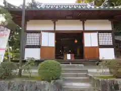 長弓寺の本殿