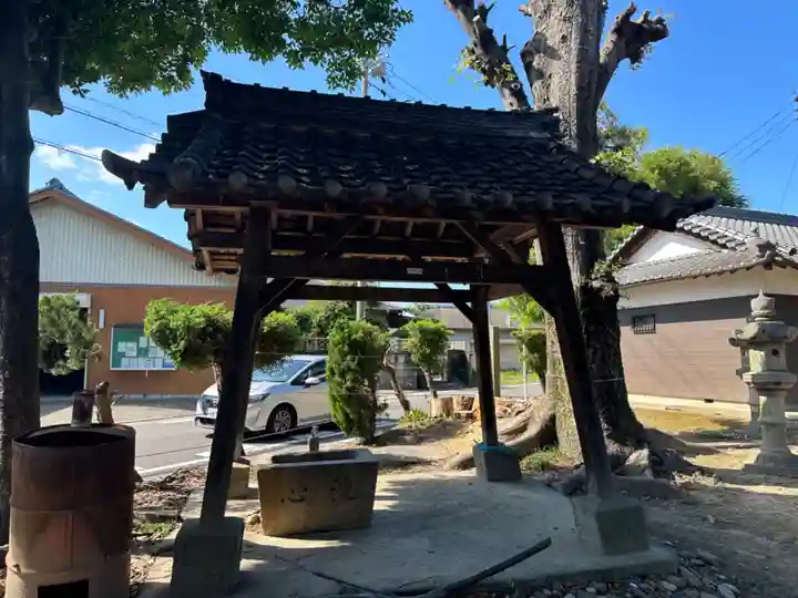 阿具麻神社の手水舎