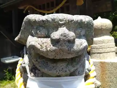 神根神社の狛犬