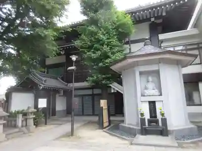 浄閑寺の本殿・本堂