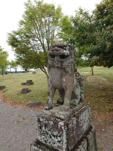 代継宮の狛犬