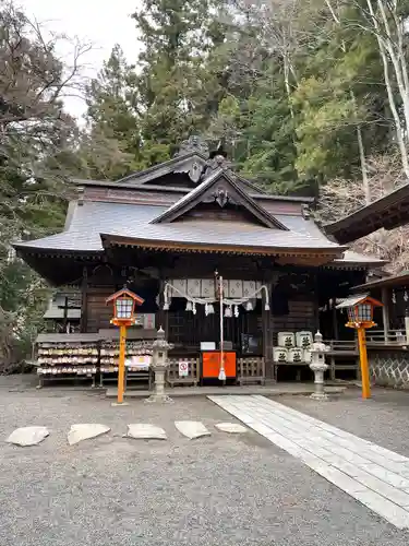 新倉富士浅間神社の本殿